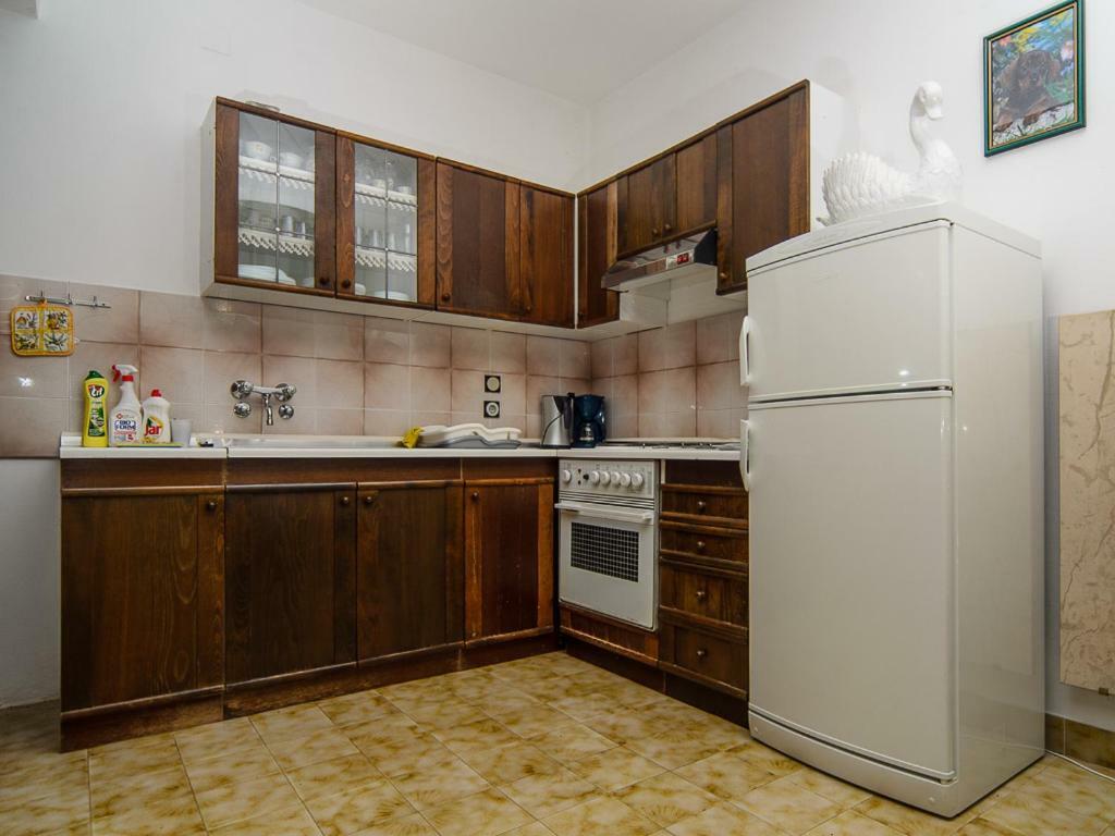 Apartmani Lovorka 푸나트 외부 사진