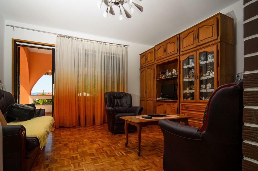 Apartmani Lovorka 푸나트 외부 사진