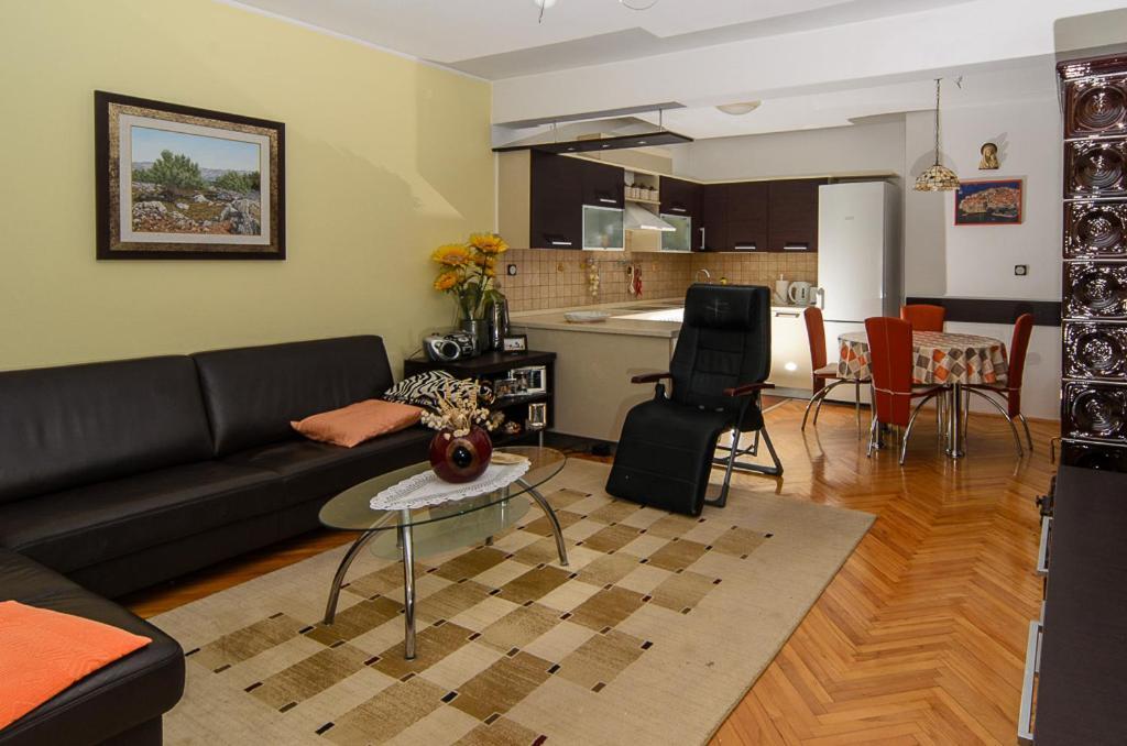 Apartmani Lovorka 푸나트 외부 사진